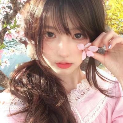 倒挂的爱丽丝
